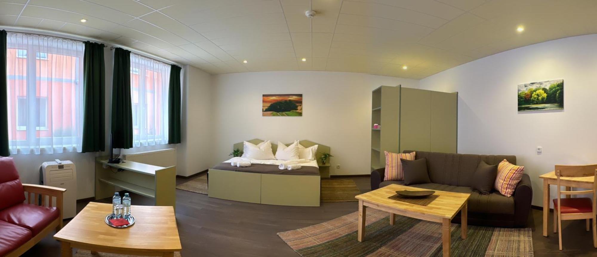 Winrooms "Hotel&Appartement" วีเนอร์นอยชตัดท์ ภายนอก รูปภาพ