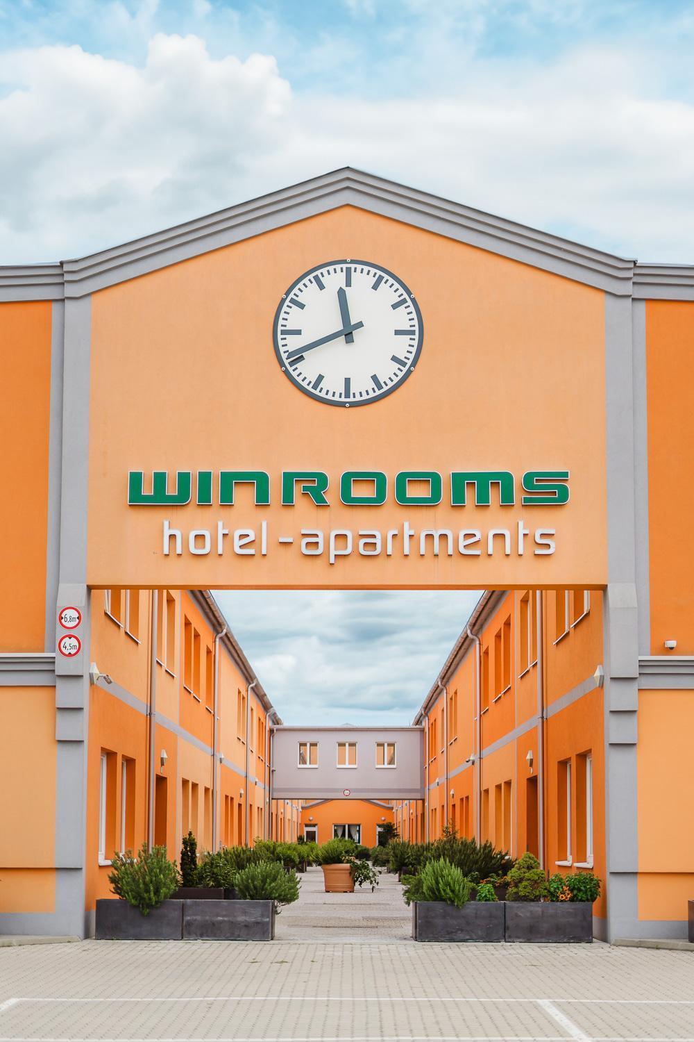 Winrooms "Hotel&Appartement" วีเนอร์นอยชตัดท์ ภายนอก รูปภาพ