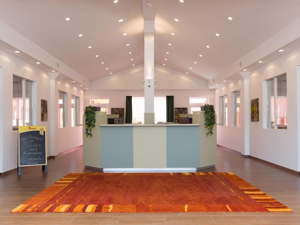 Winrooms "Hotel&Appartement" วีเนอร์นอยชตัดท์ ภายนอก รูปภาพ